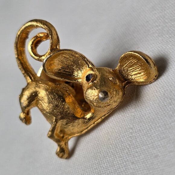 Vintage Gold Tone Mouse Pin Brooch Enamel Winking Eyes Figural Animal Jewelry - Picture 3 of 8